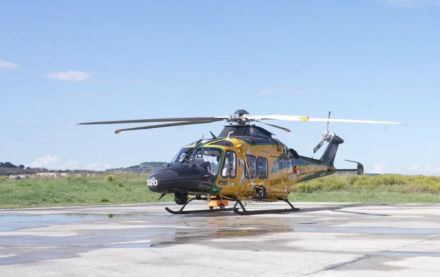 elicottero aw169 guardia di finanza ufficio aereo