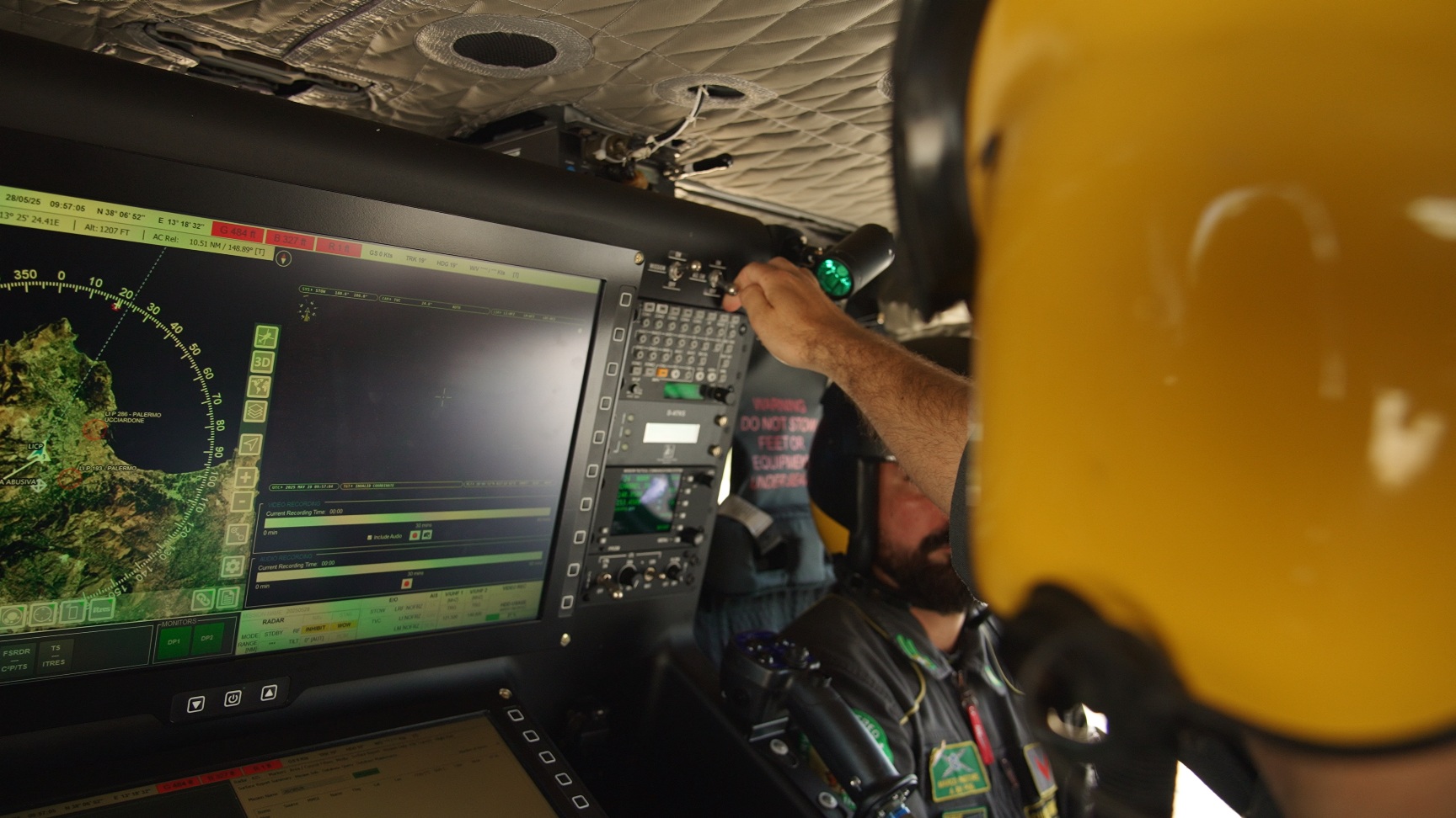 elicottero aw139 gdf interno
